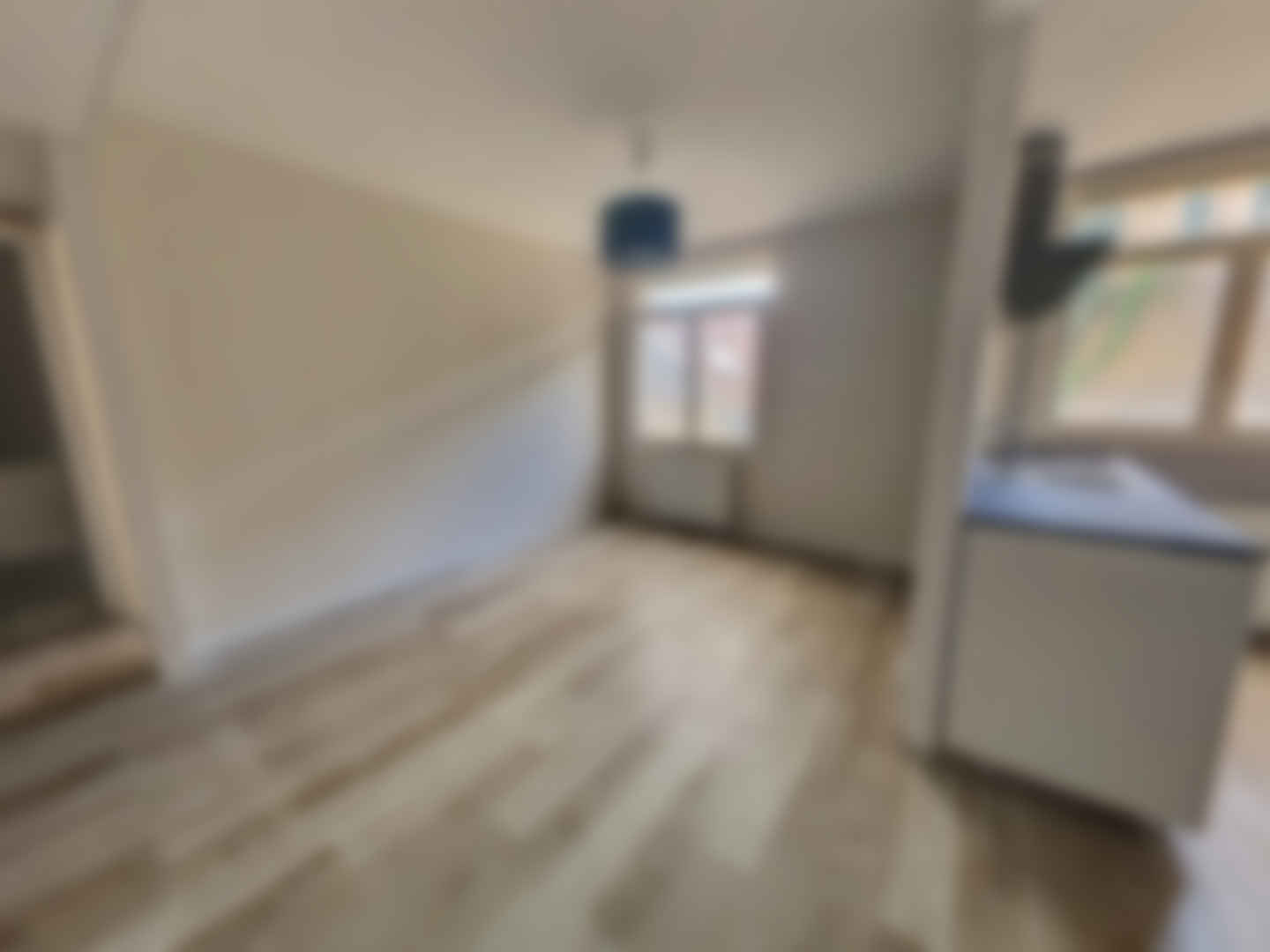 loading blurry tour image