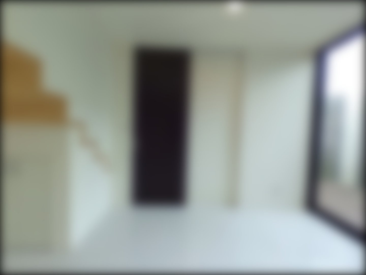 loading blurry tour image