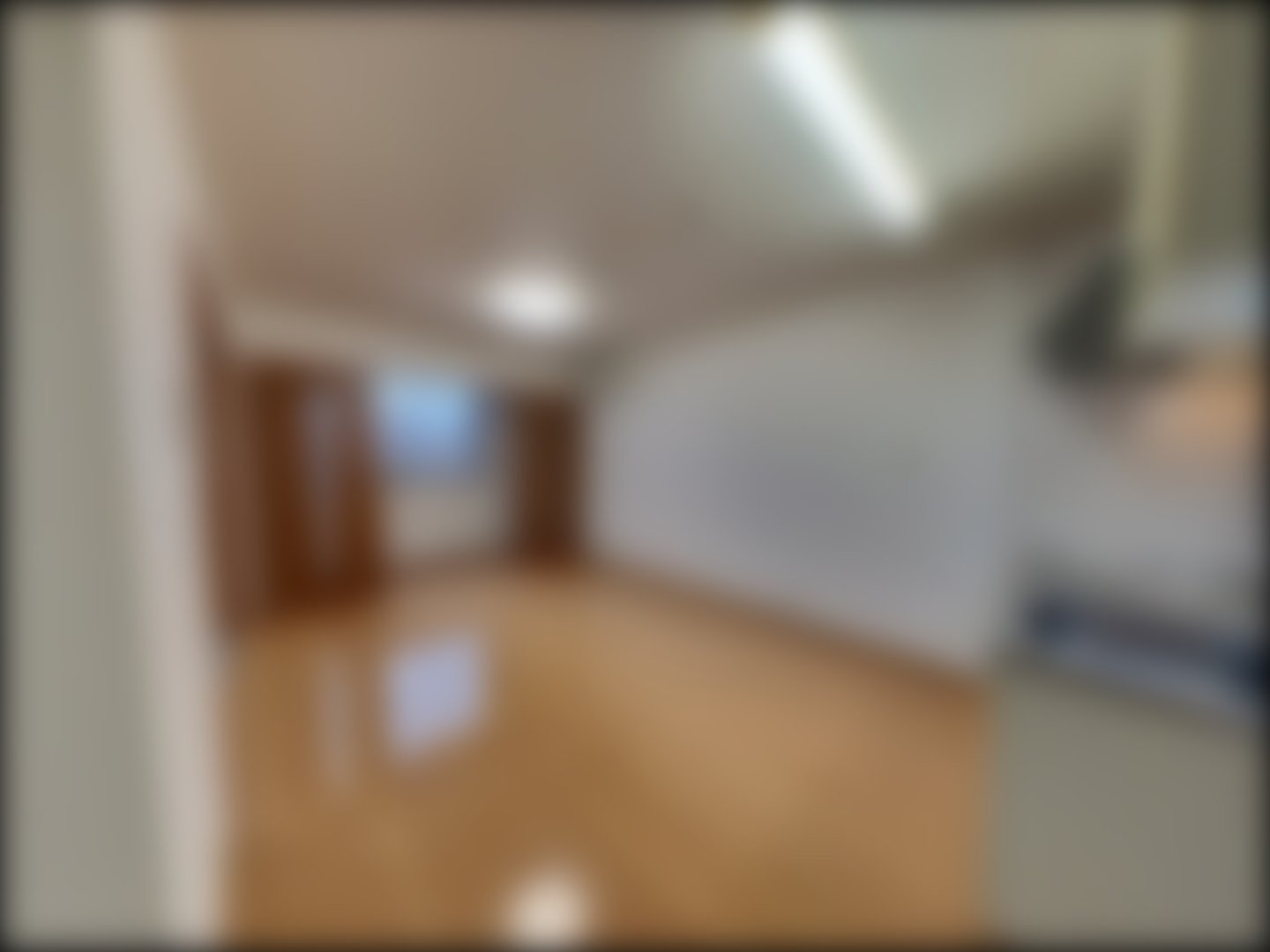 loading blurry tour image