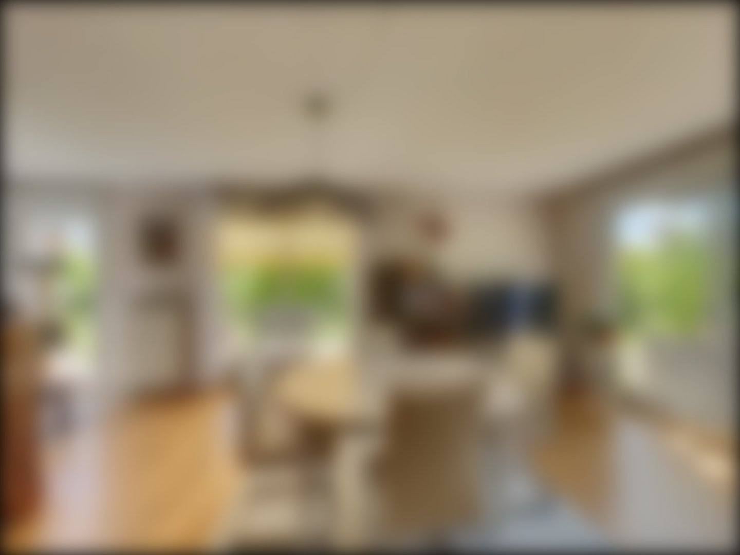 loading blurry tour image