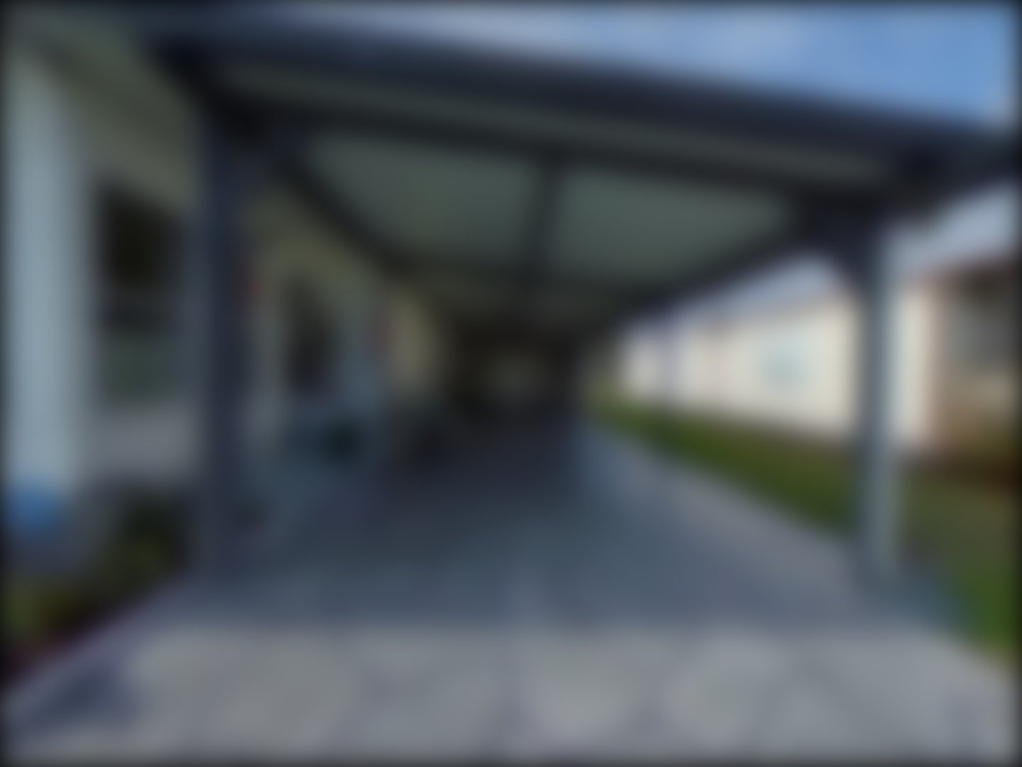 loading blurry tour image