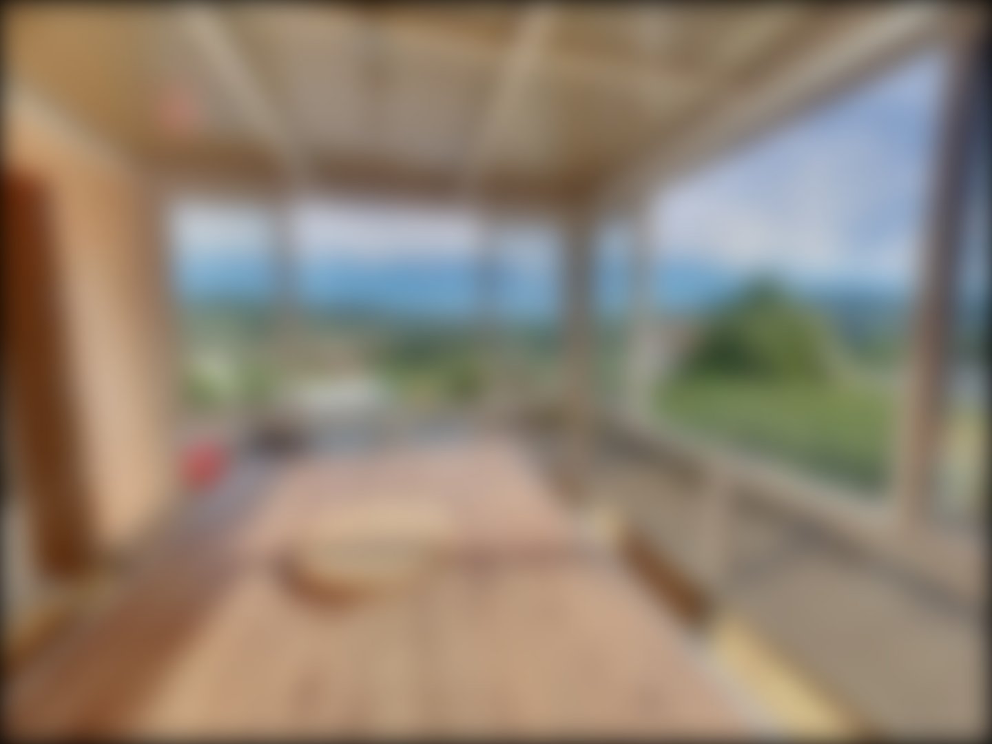 loading blurry tour image