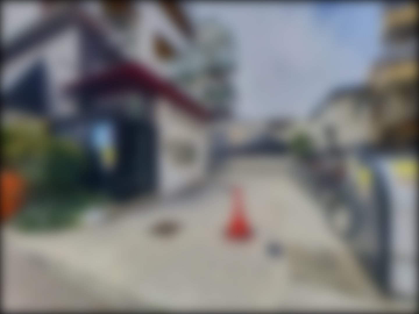 loading blurry tour image