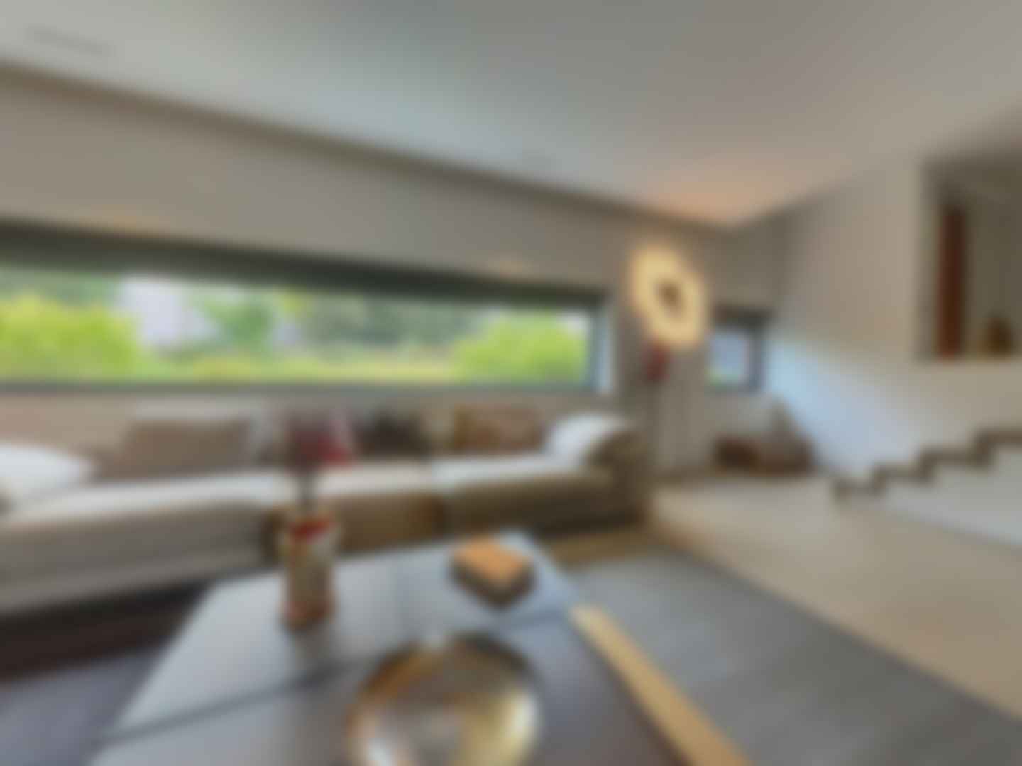 loading blurry tour image