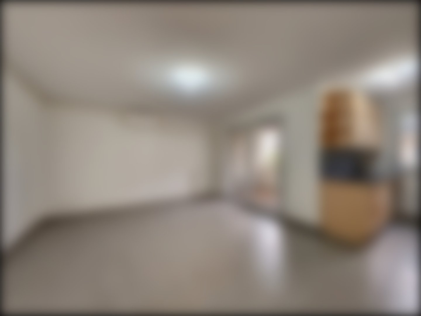 loading blurry tour image