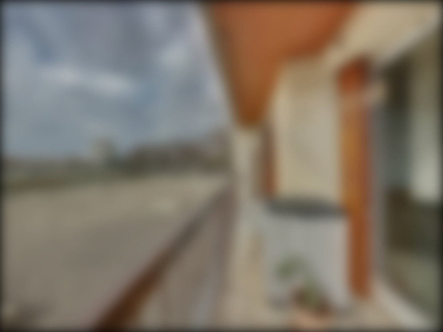 loading blurry tour image