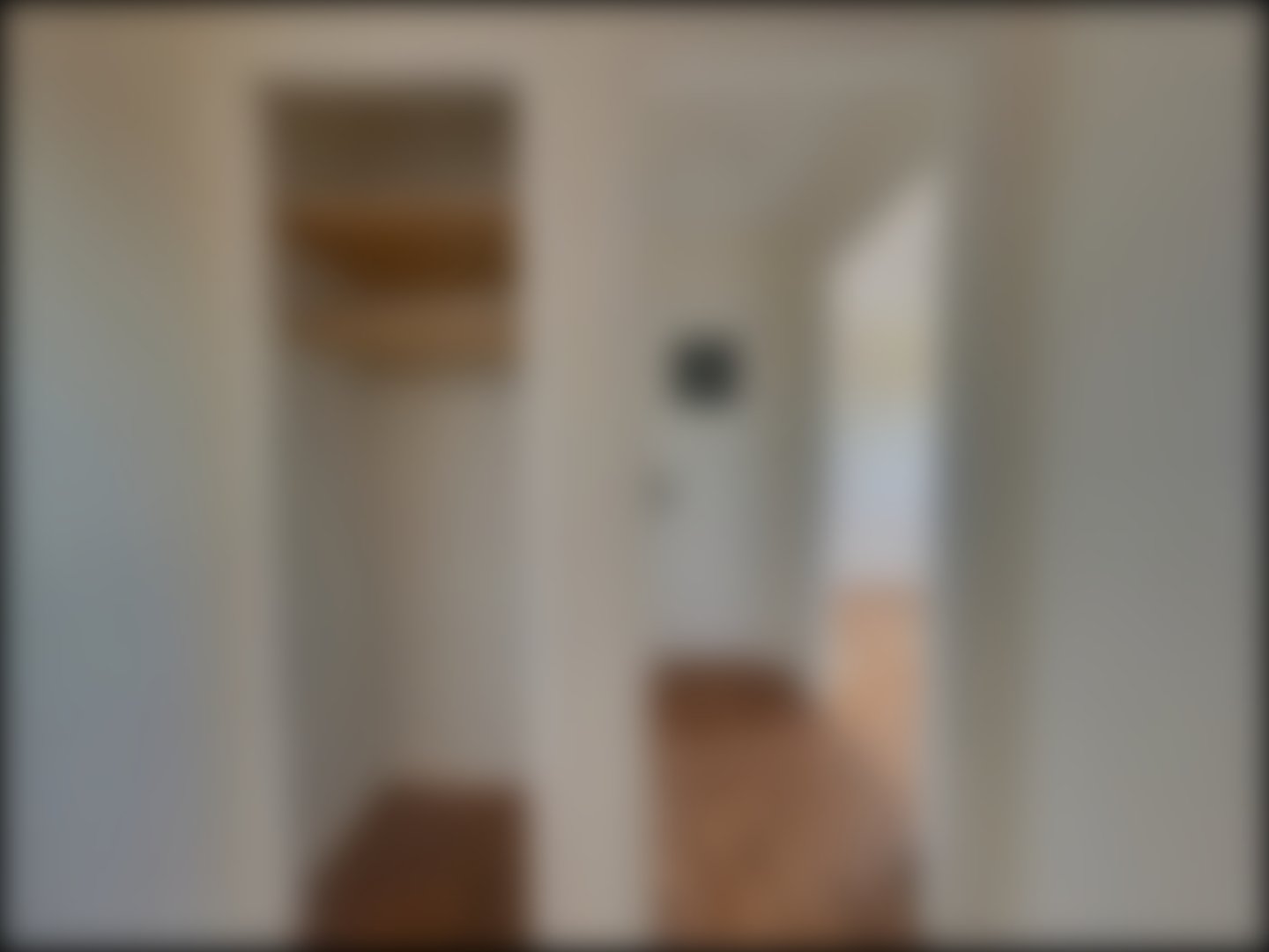 loading blurry tour image