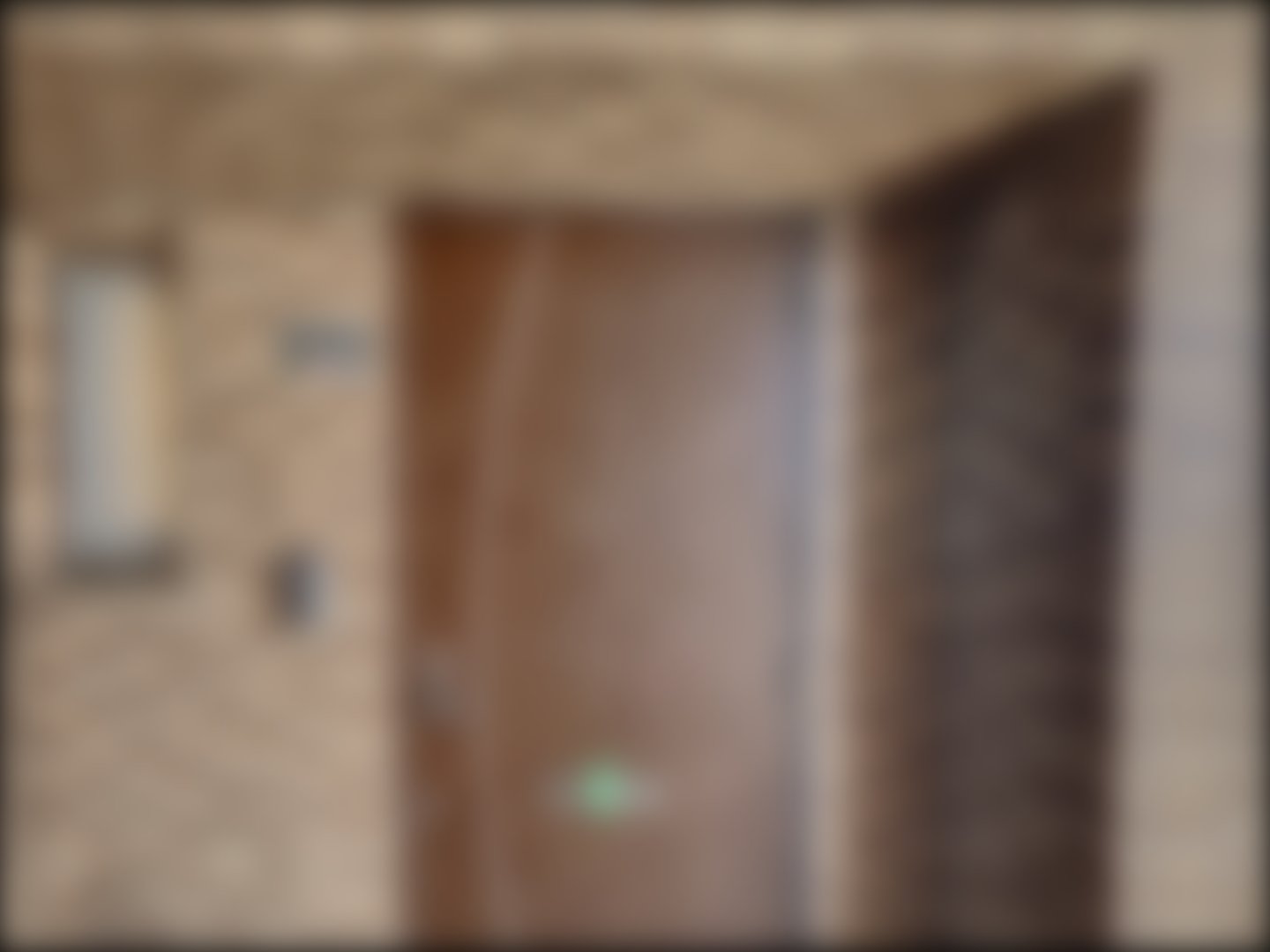 loading blurry tour image