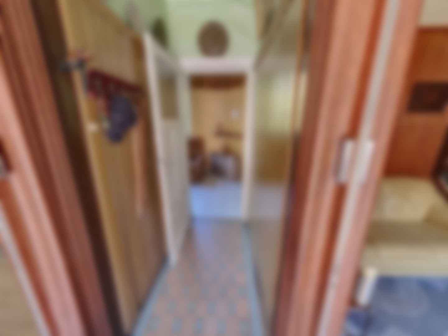 loading blurry tour image