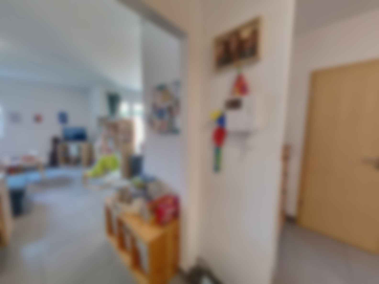 loading blurry tour image