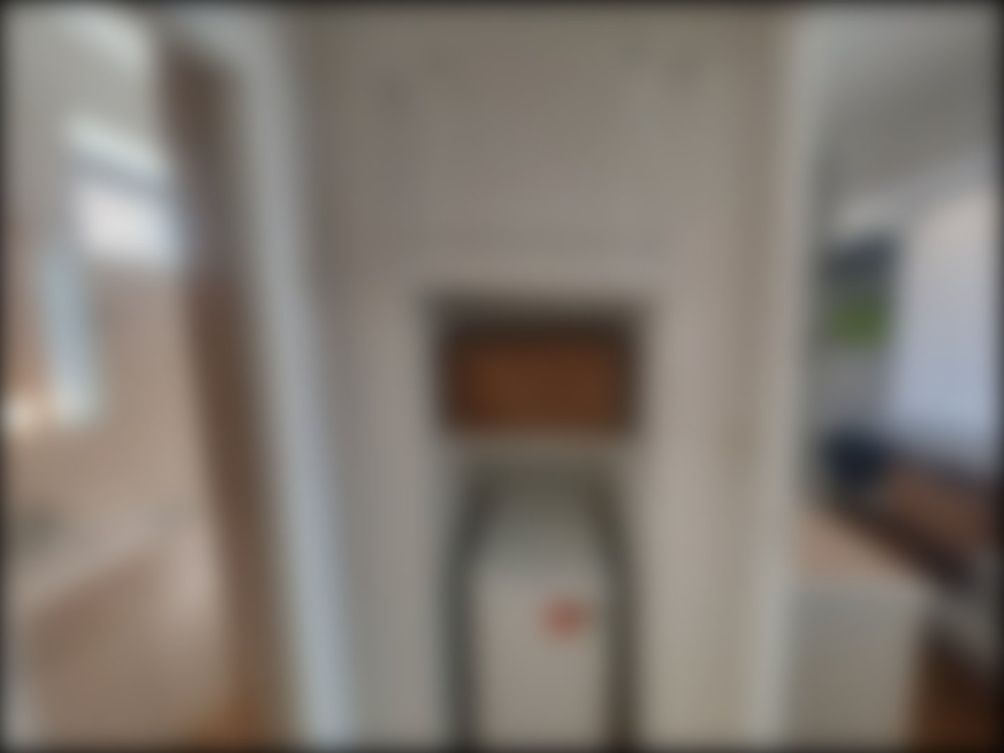 loading blurry tour image