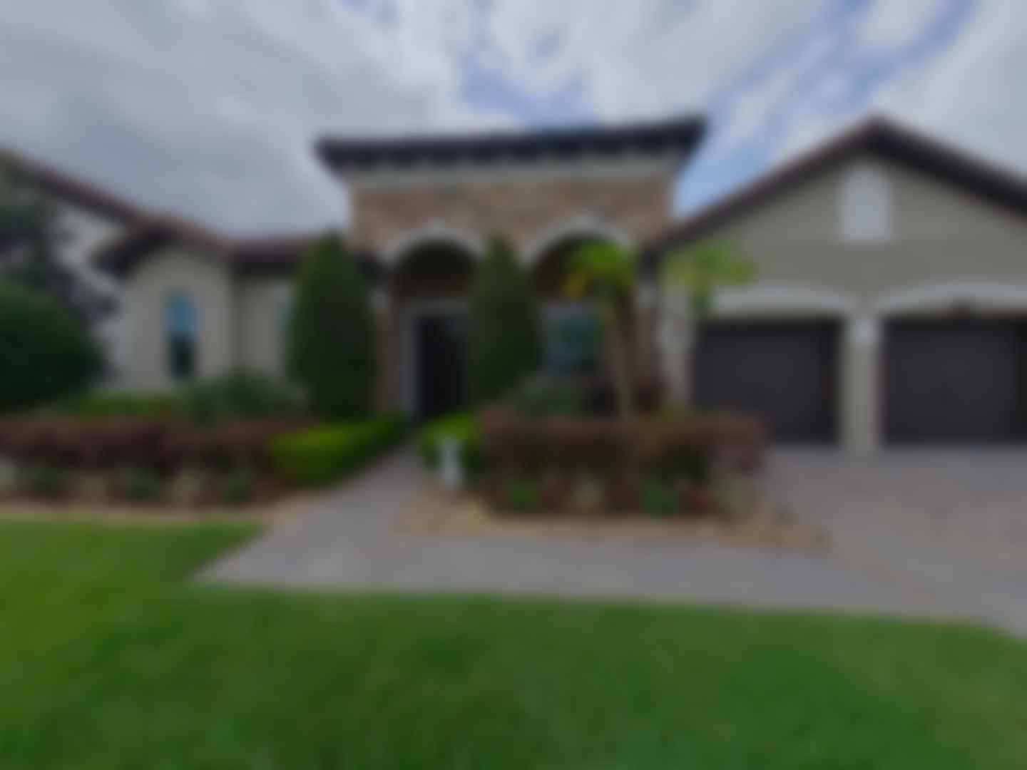 loading blurry tour image