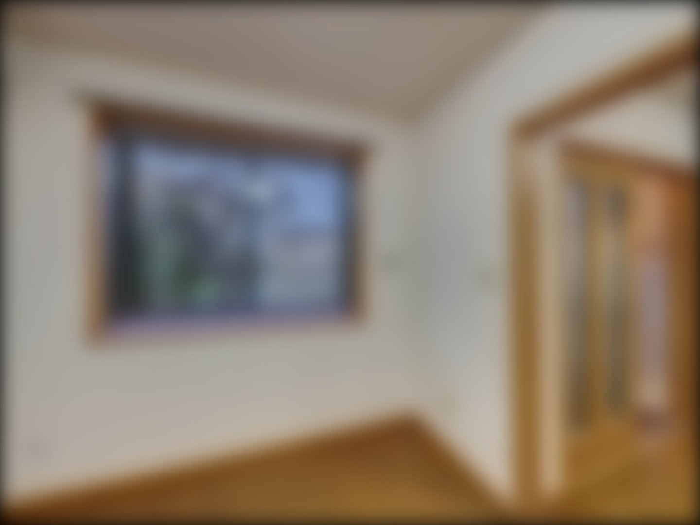 loading blurry tour image