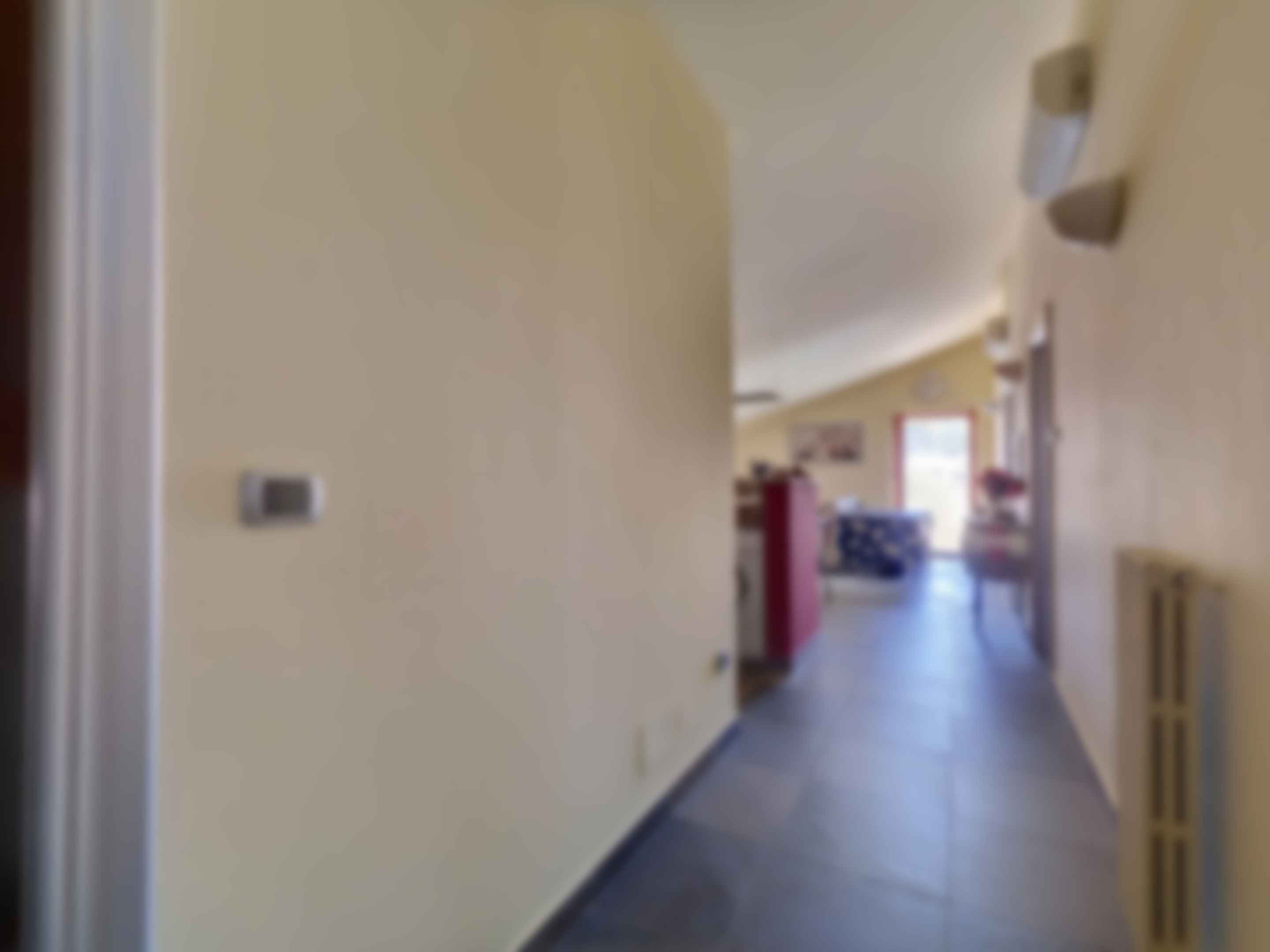 loading blurry tour image