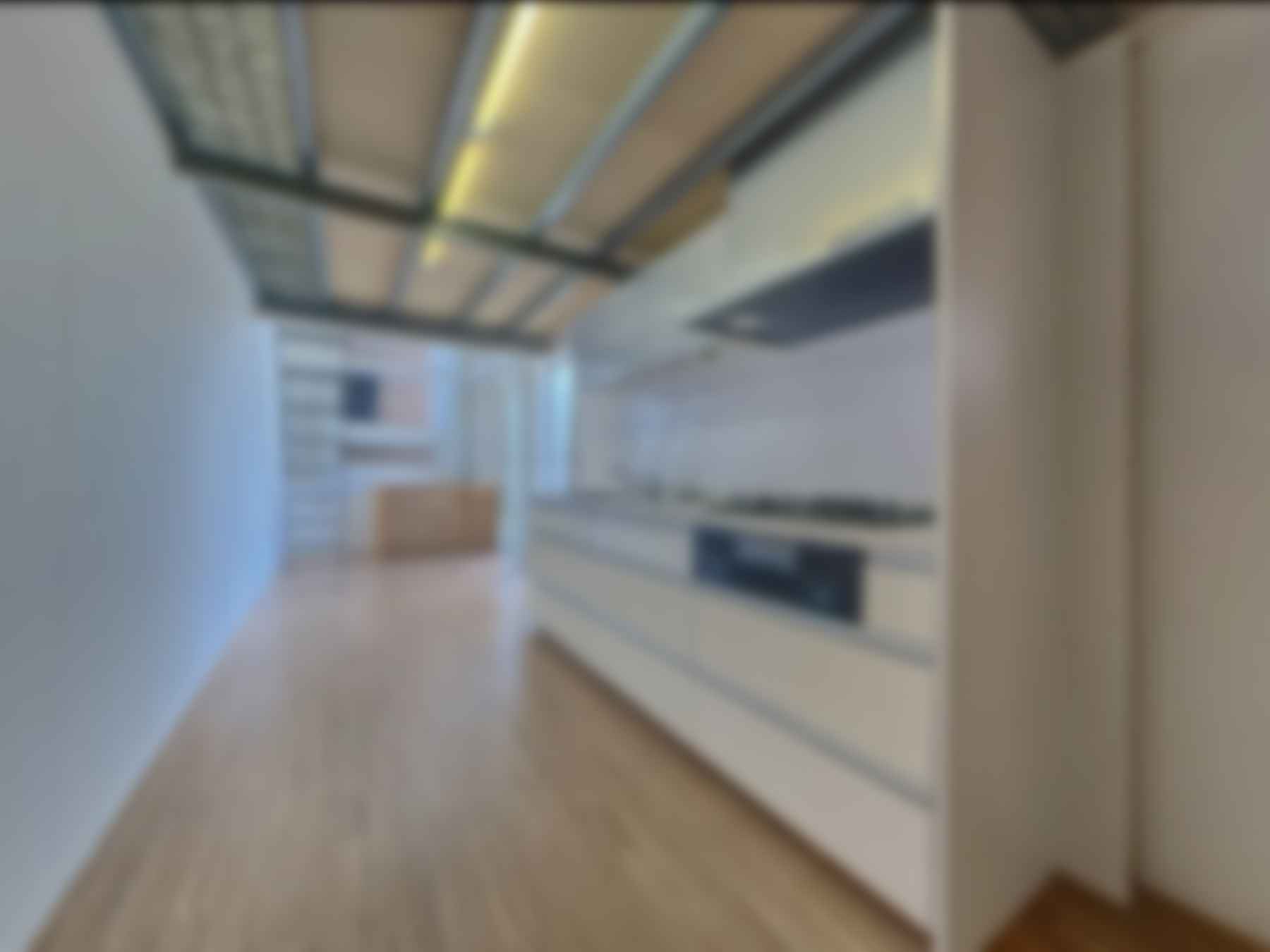 loading blurry tour image