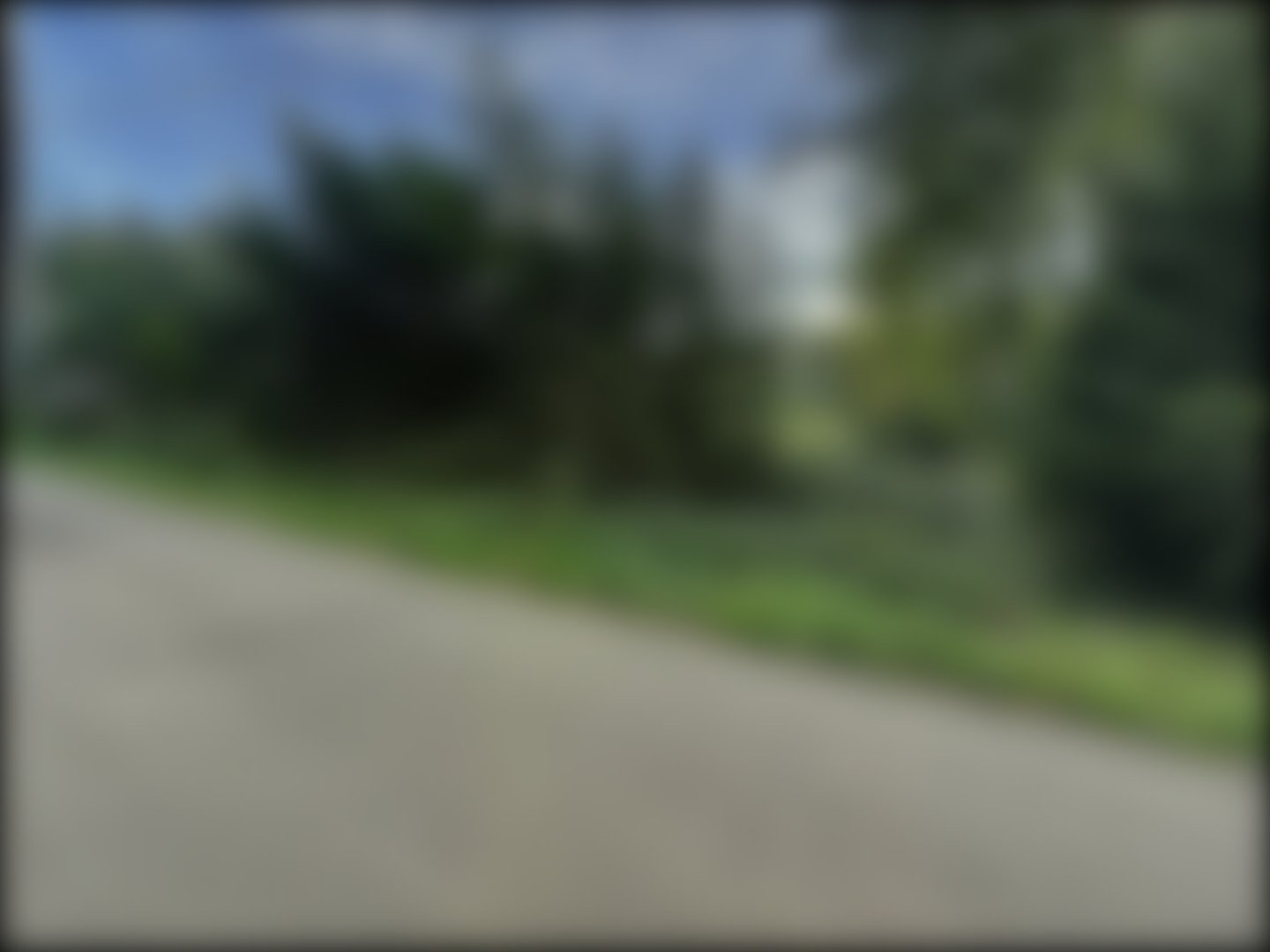 loading blurry tour image