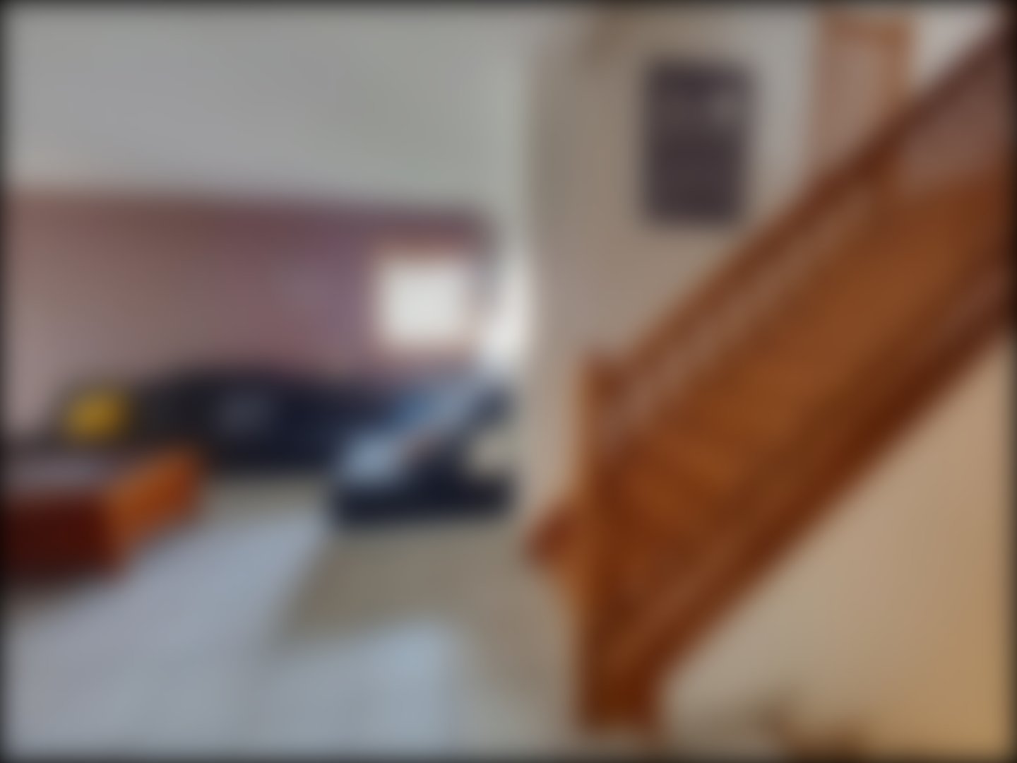 loading blurry tour image