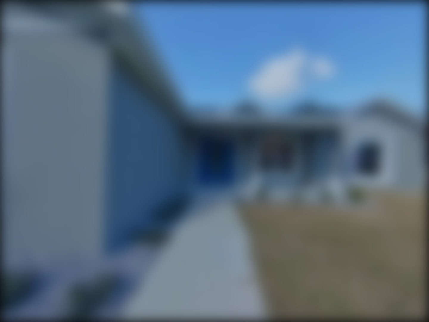 loading blurry tour image