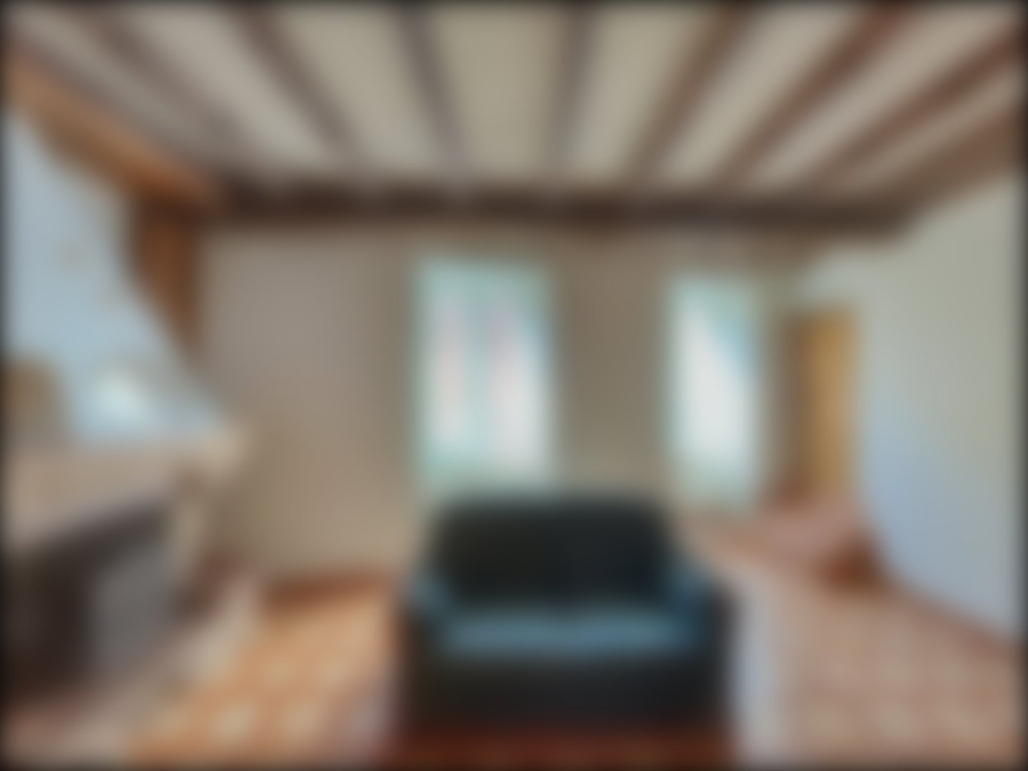 loading blurry tour image