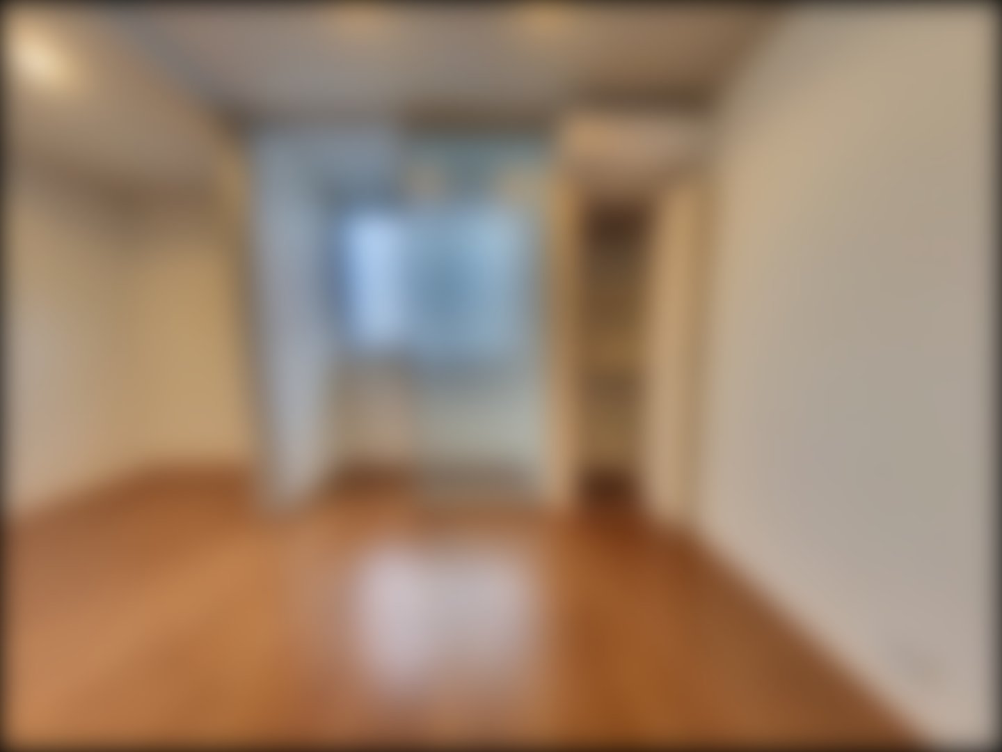 loading blurry tour image