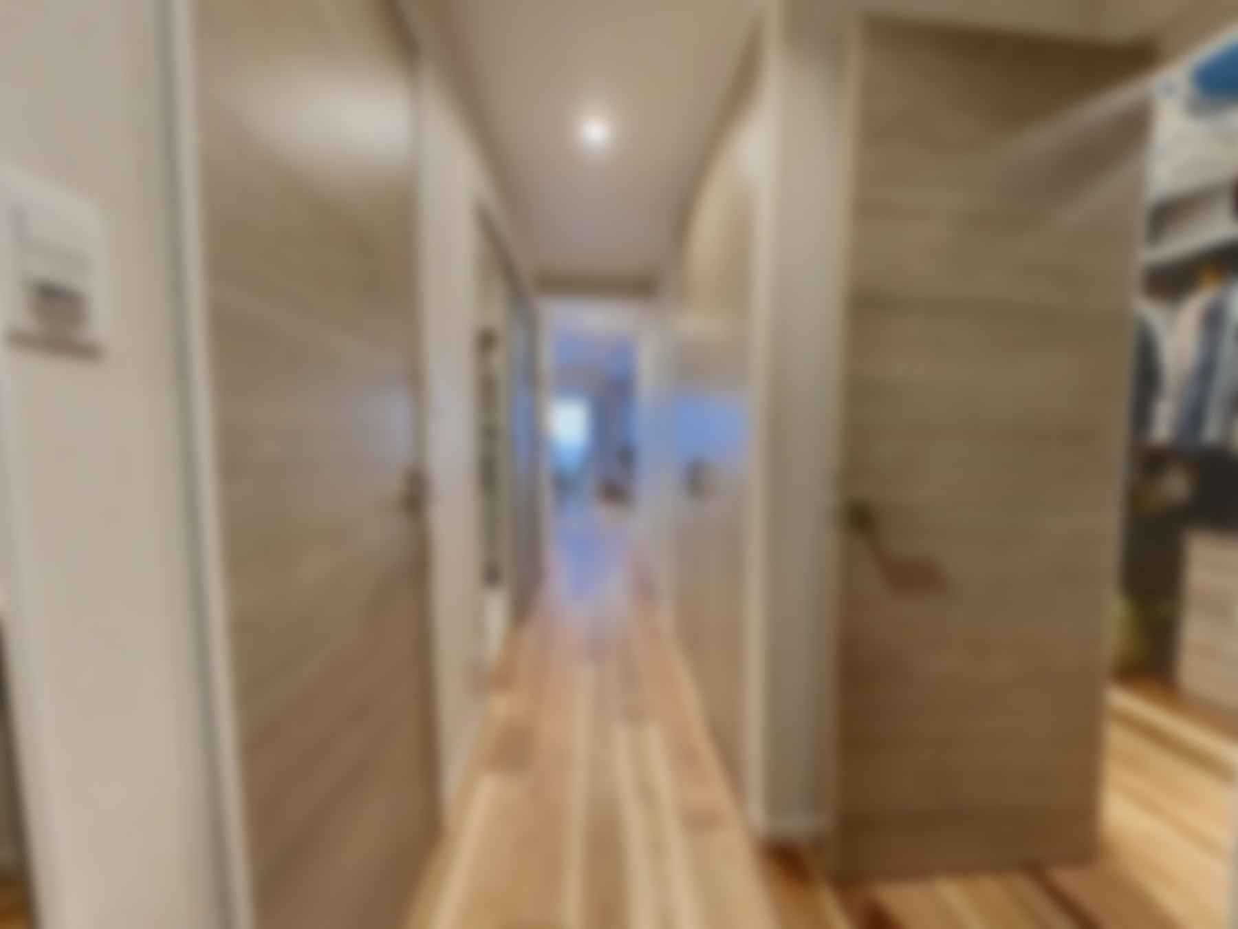 loading blurry tour image