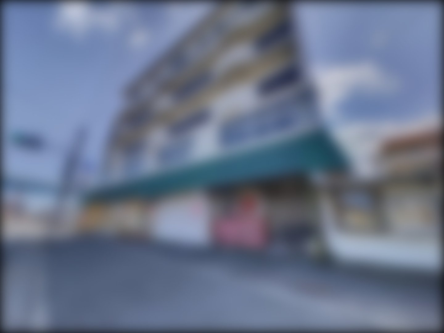 loading blurry tour image