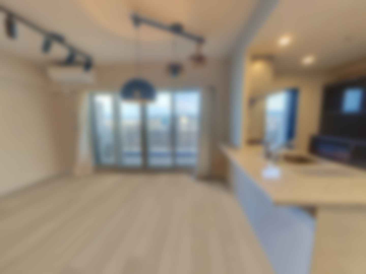 loading blurry tour image