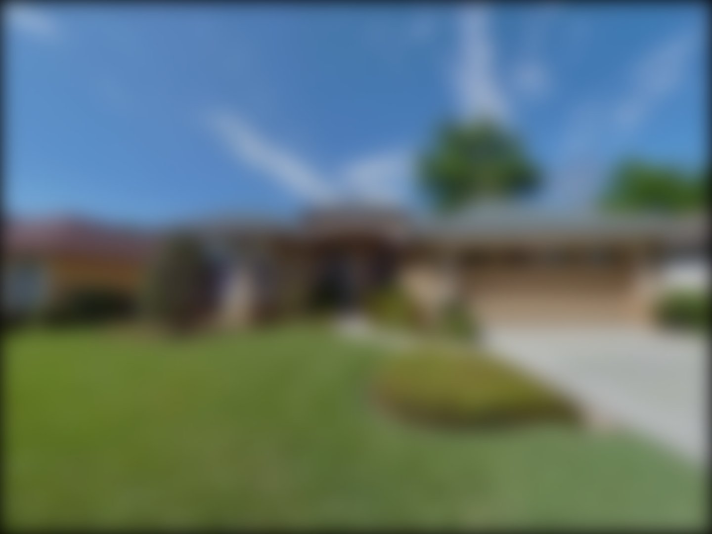 loading blurry tour image