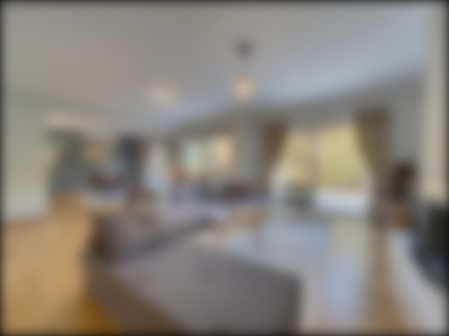 loading blurry tour image