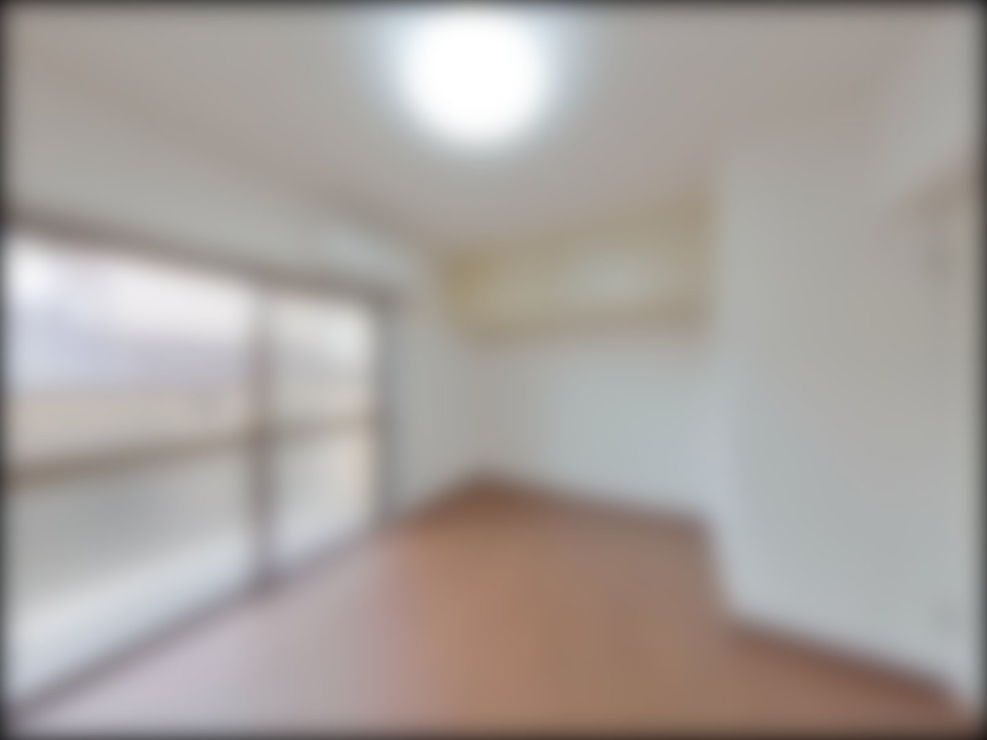 loading blurry tour image