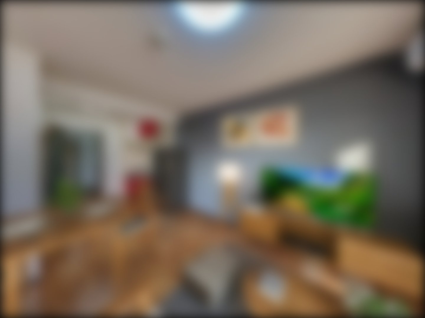 loading blurry tour image