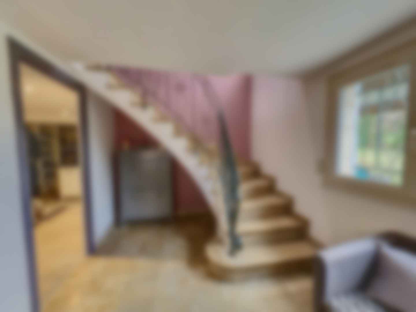 loading blurry tour image