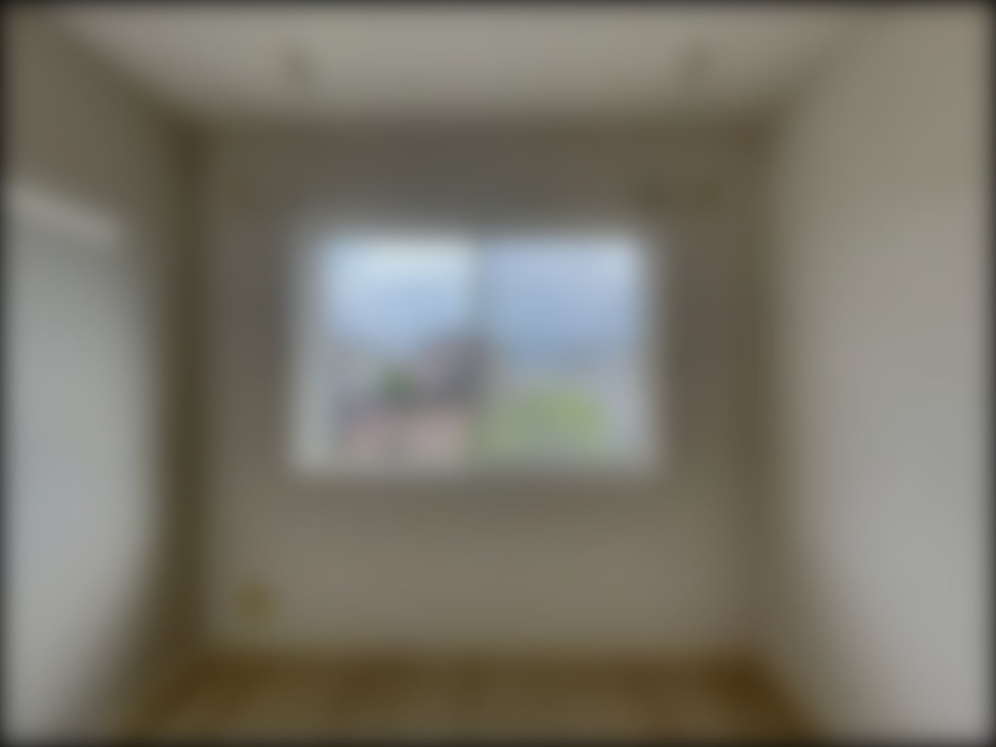 loading blurry tour image