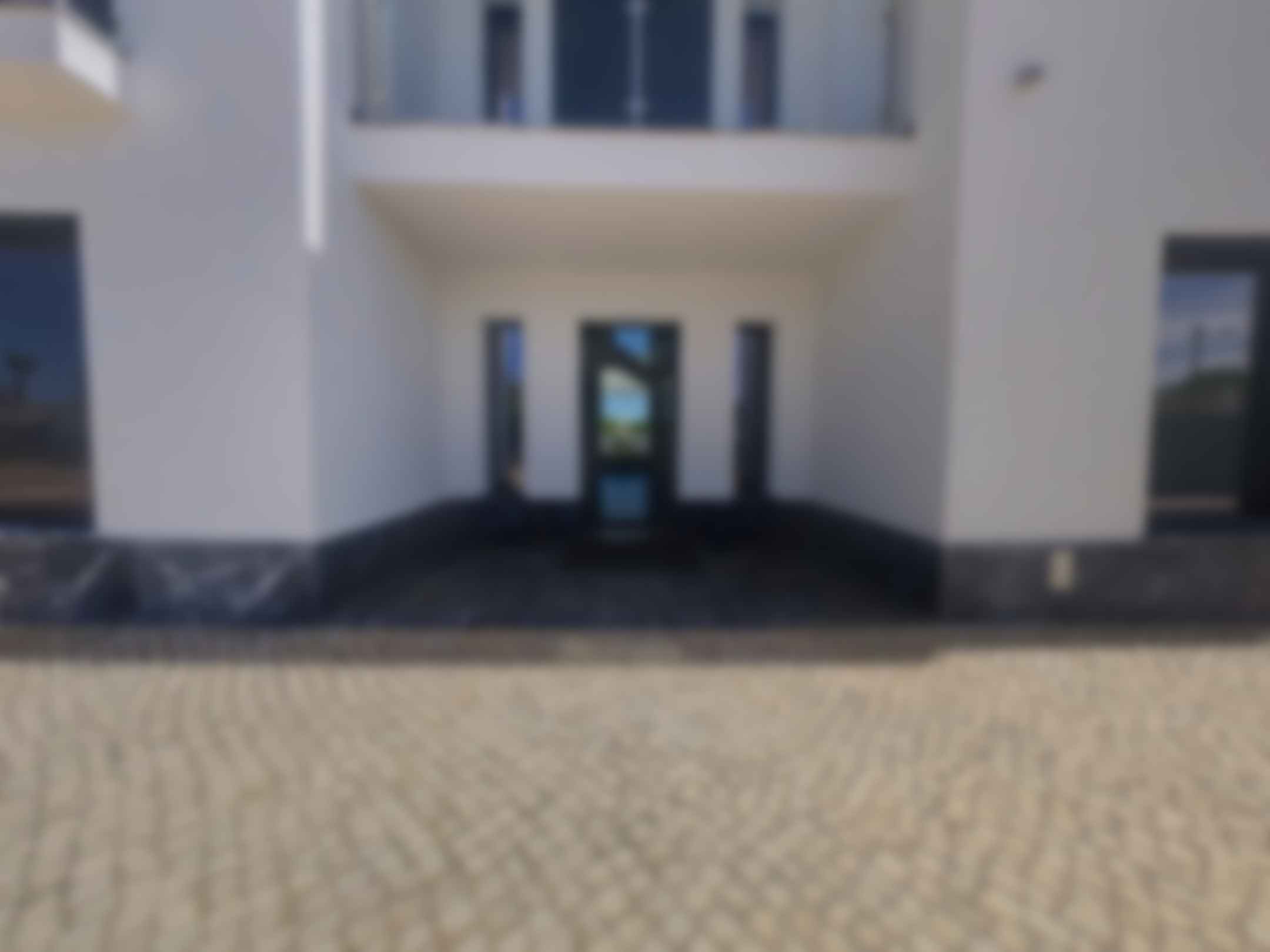 loading blurry tour image