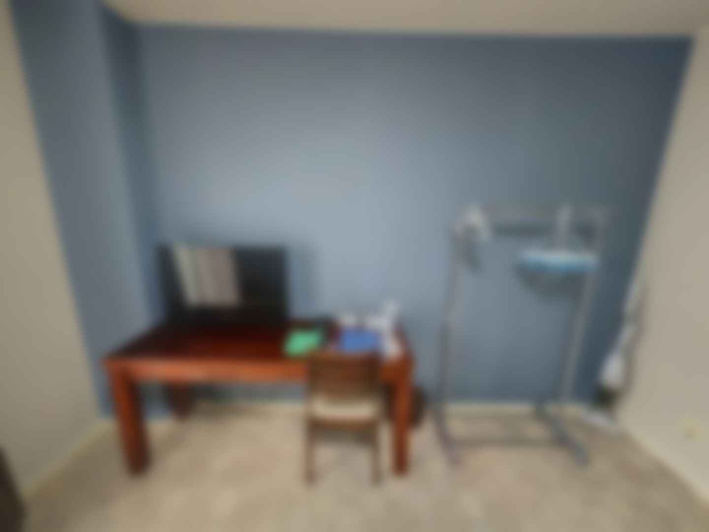 loading blurry tour image