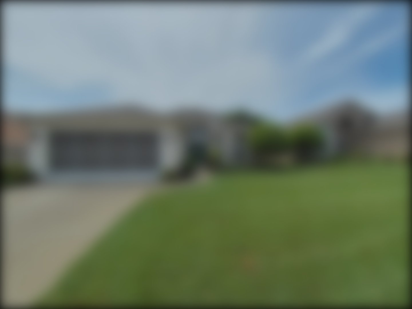 loading blurry tour image