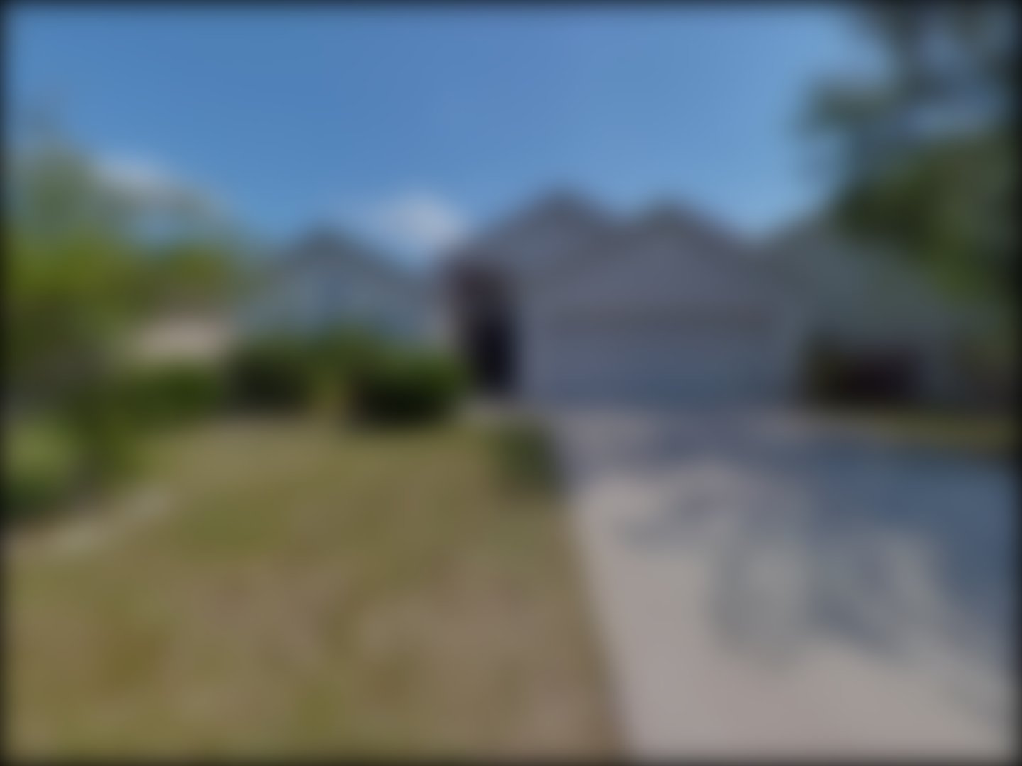 loading blurry tour image