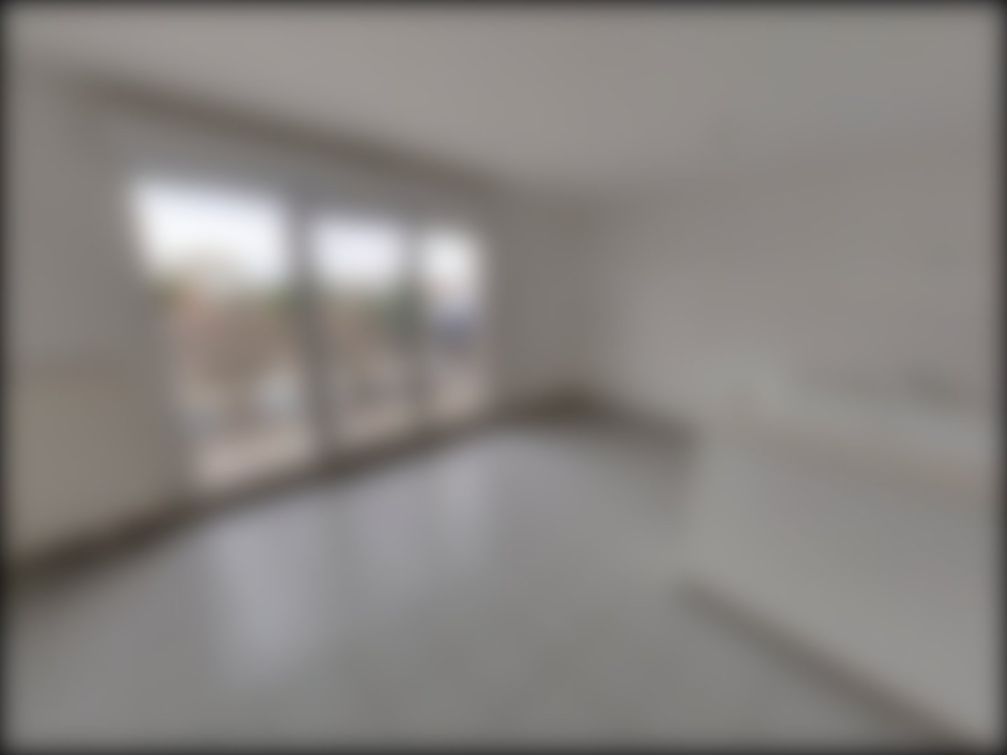 loading blurry tour image