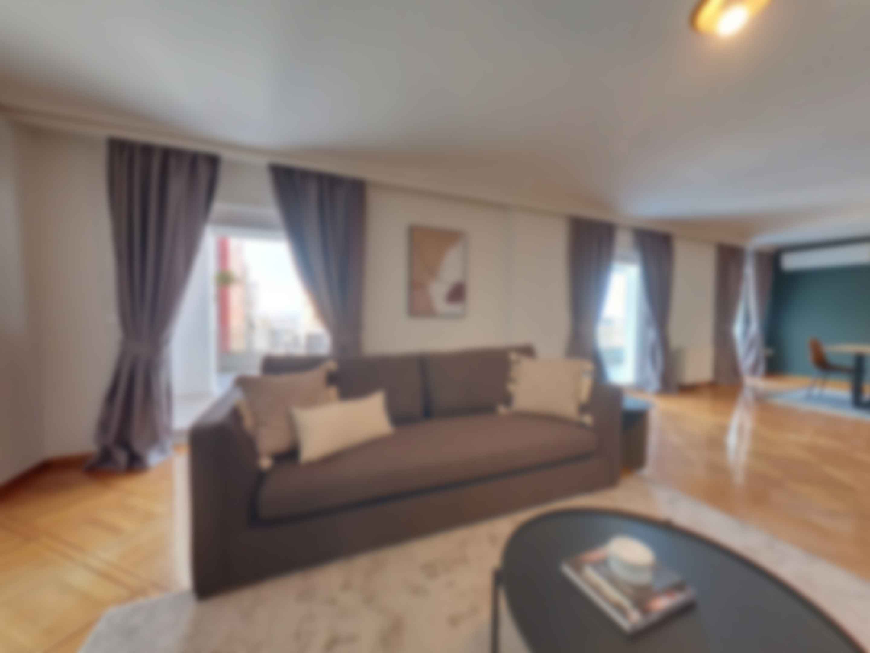 loading blurry tour image