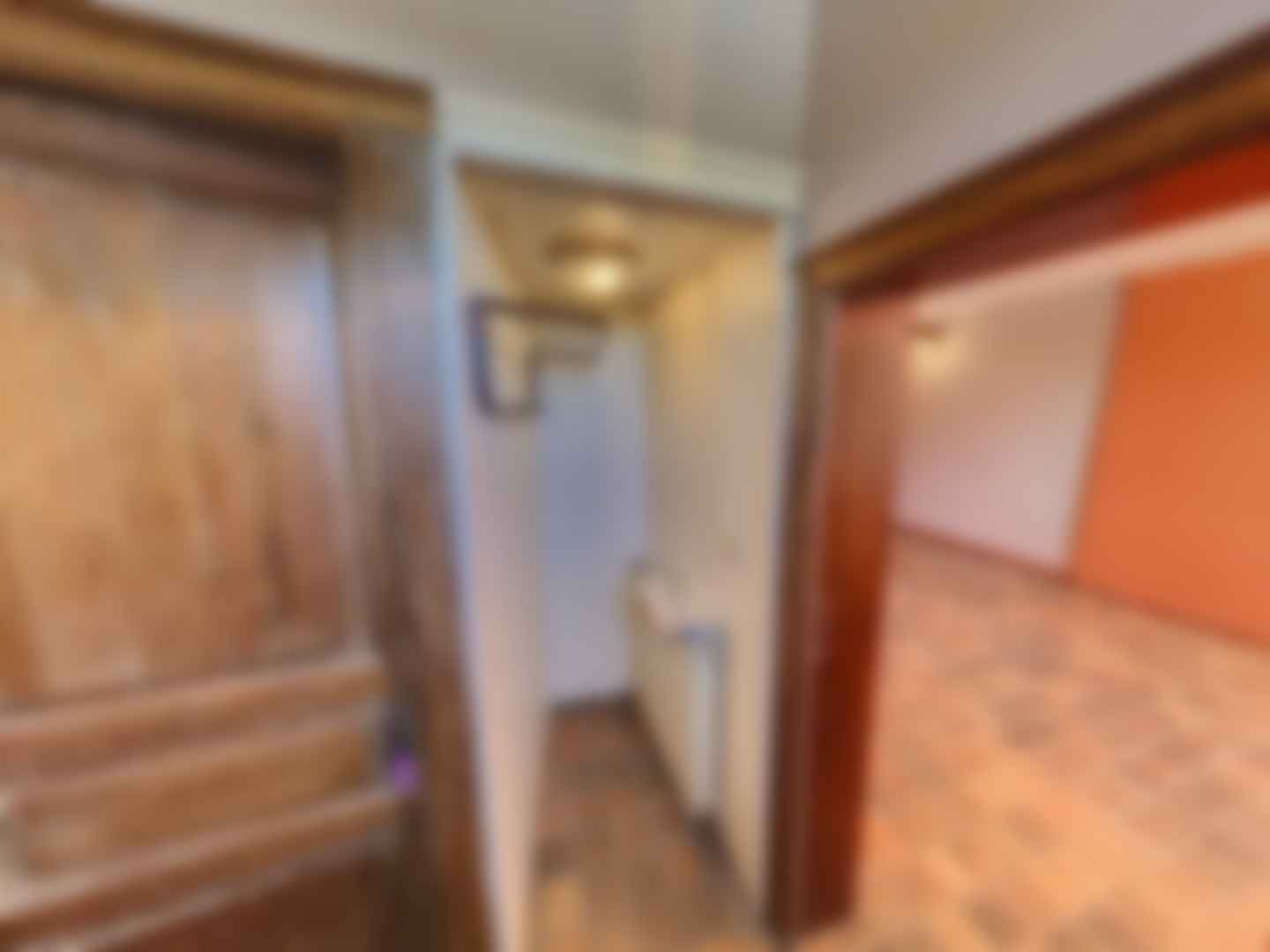 loading blurry tour image