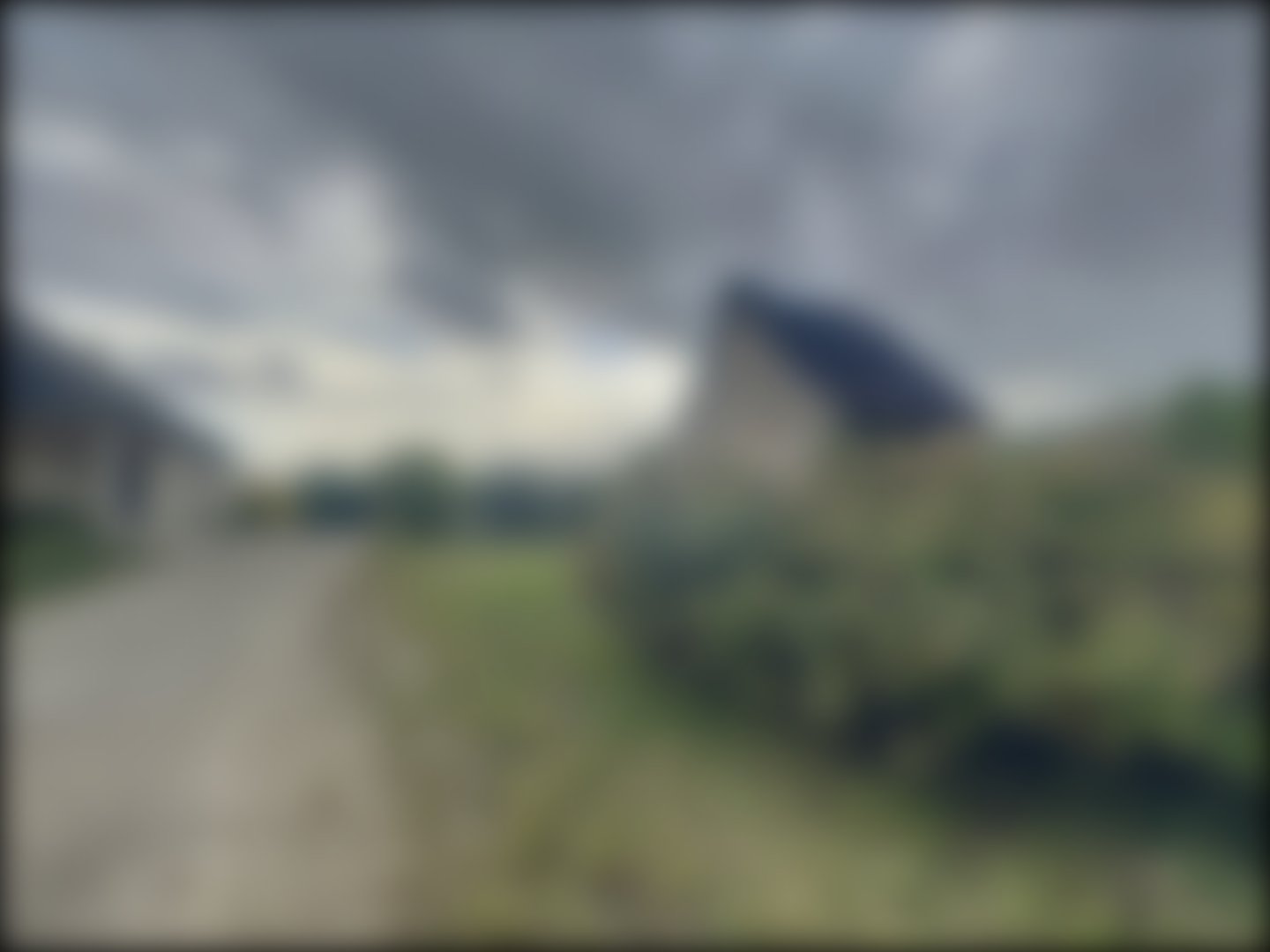 loading blurry tour image