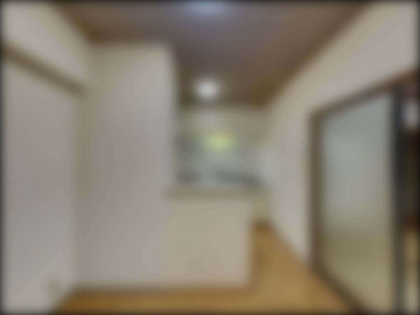 loading blurry tour image