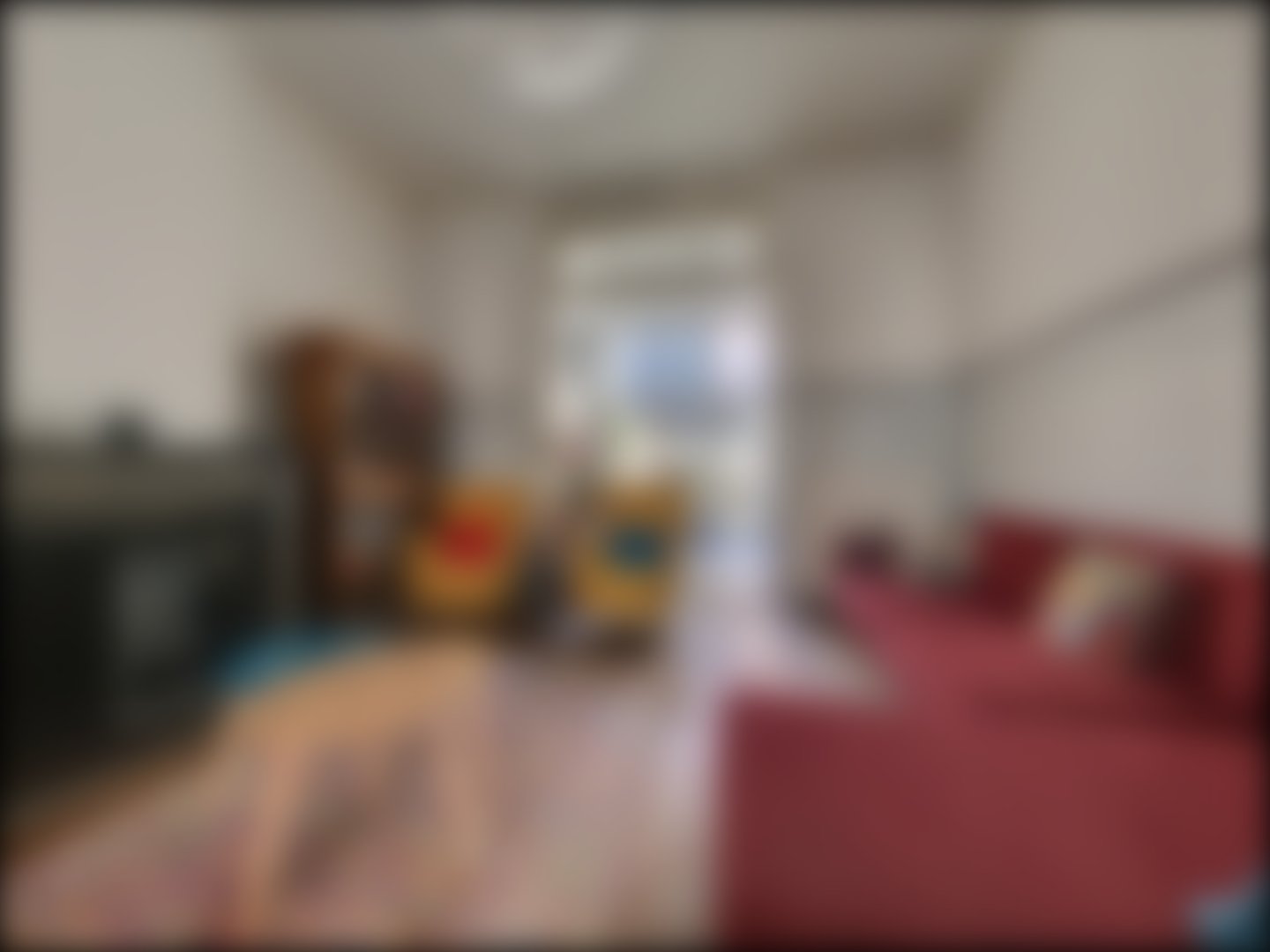 loading blurry tour image