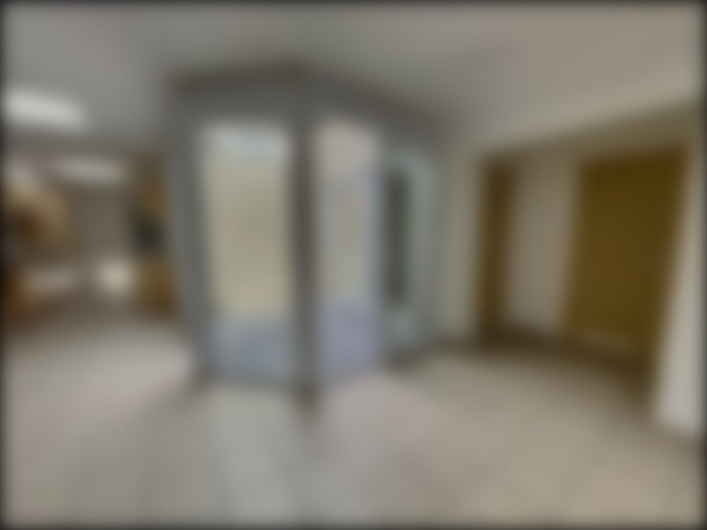 loading blurry tour image