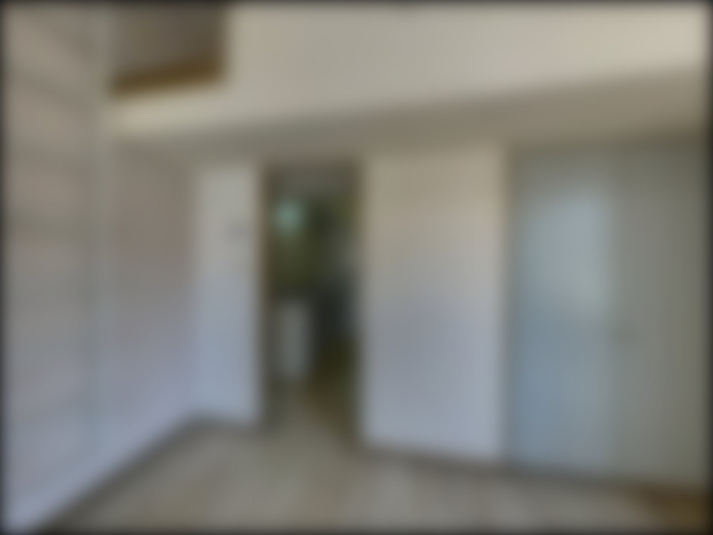 loading blurry tour image