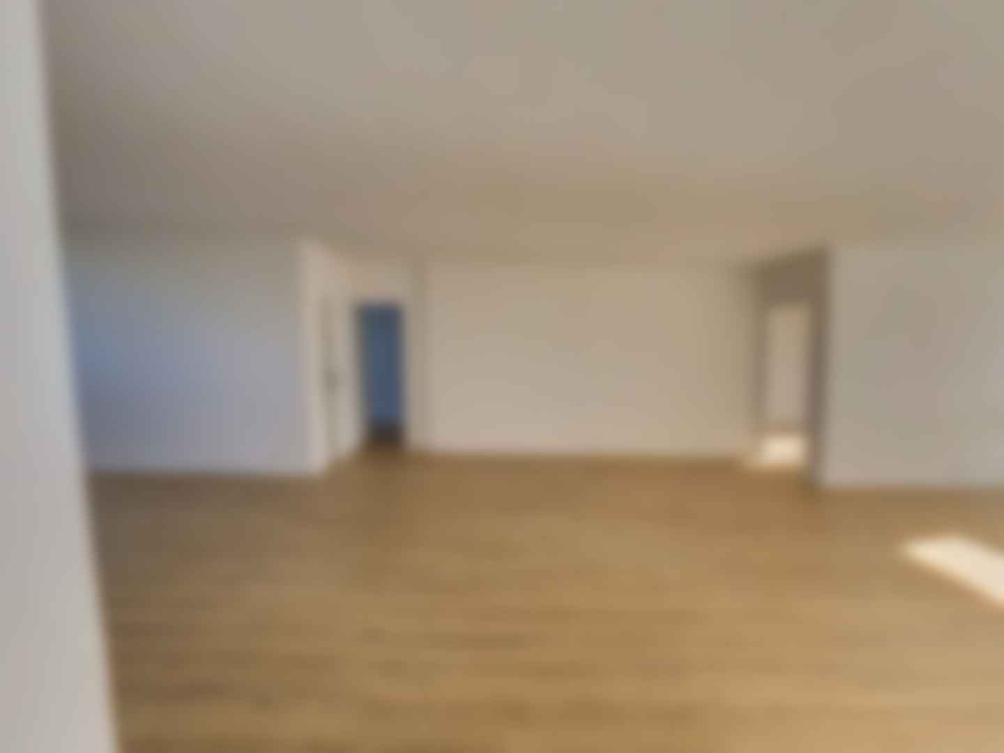 loading blurry tour image