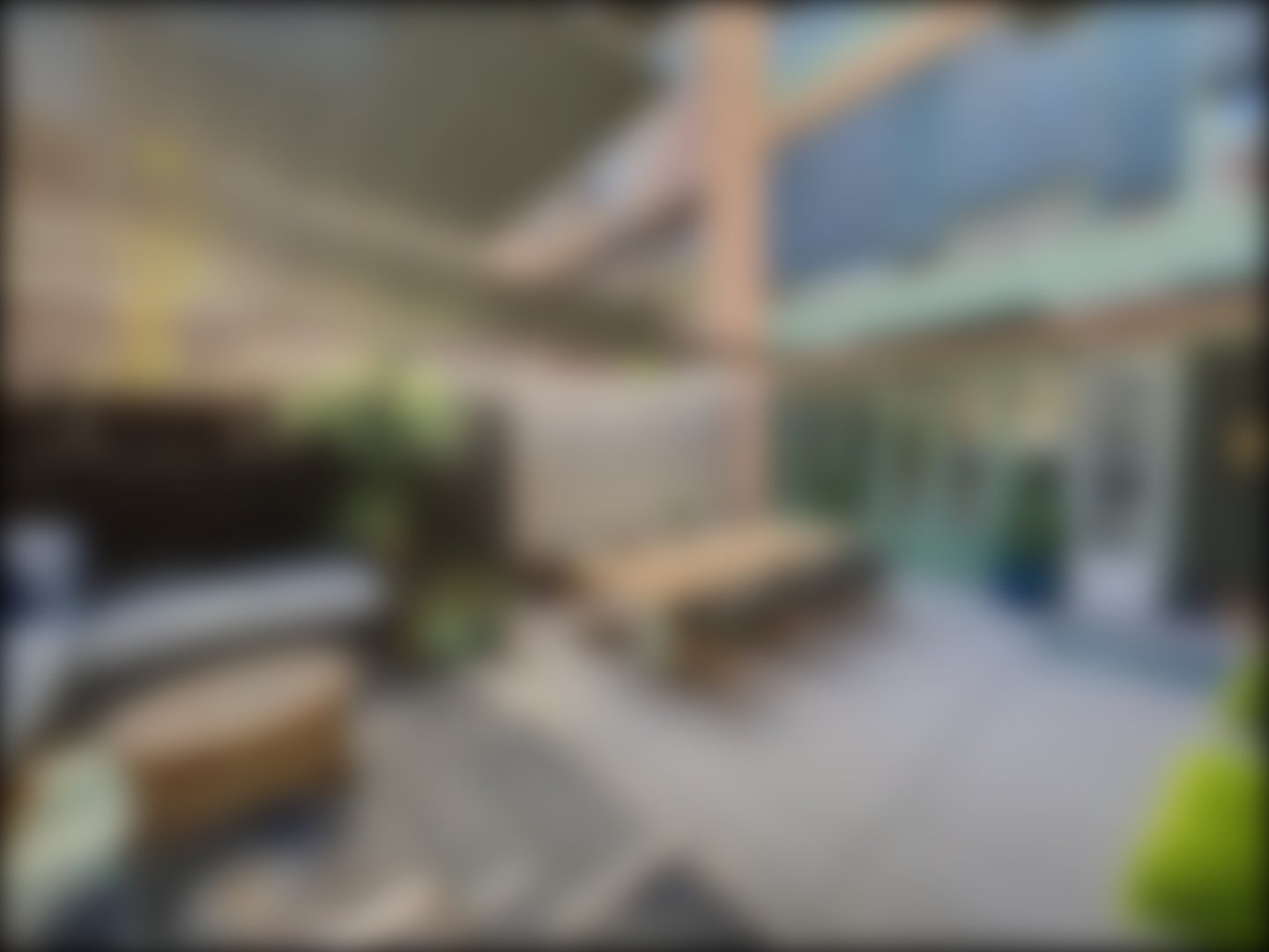 loading blurry tour image