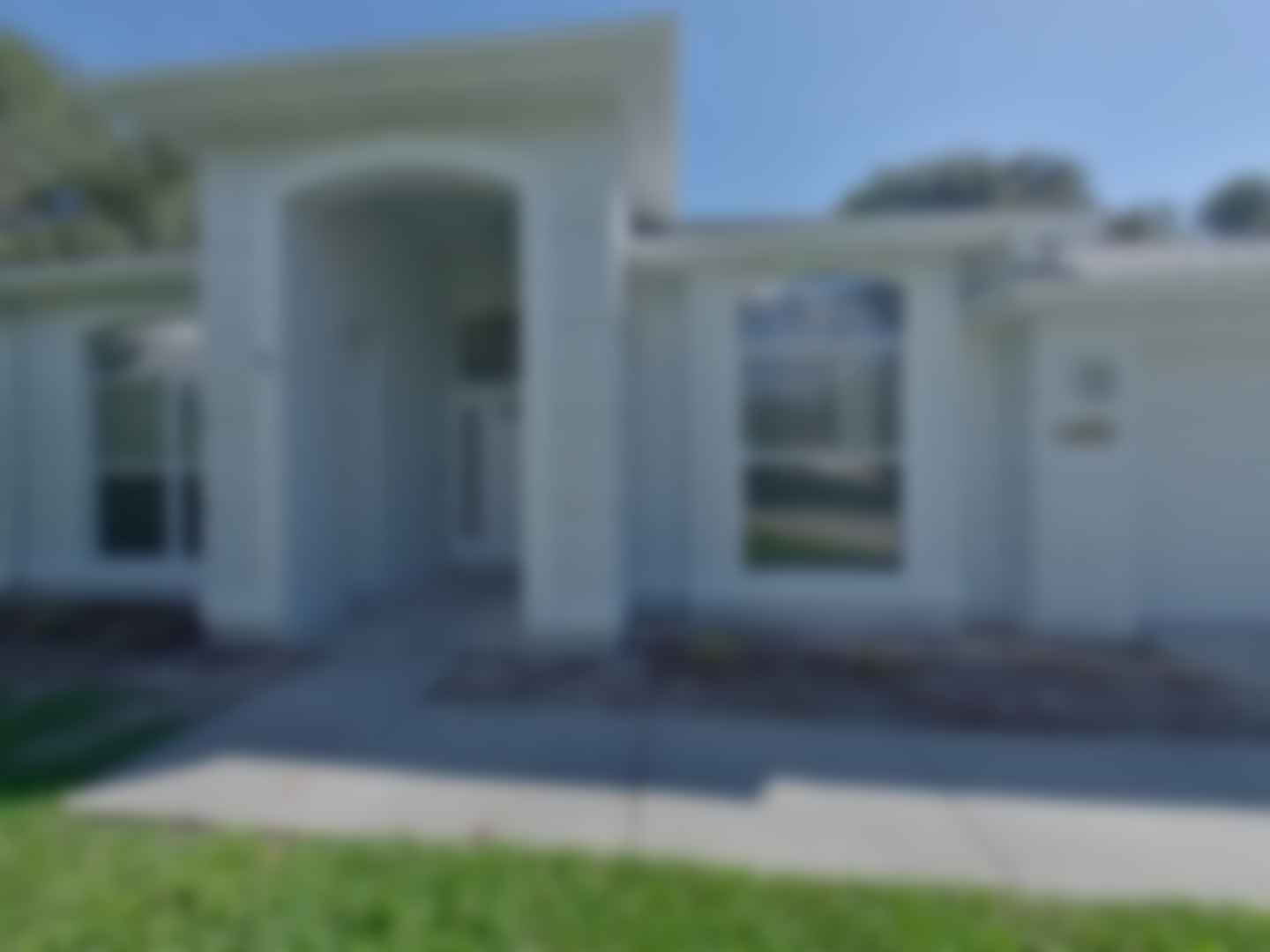 loading blurry tour image