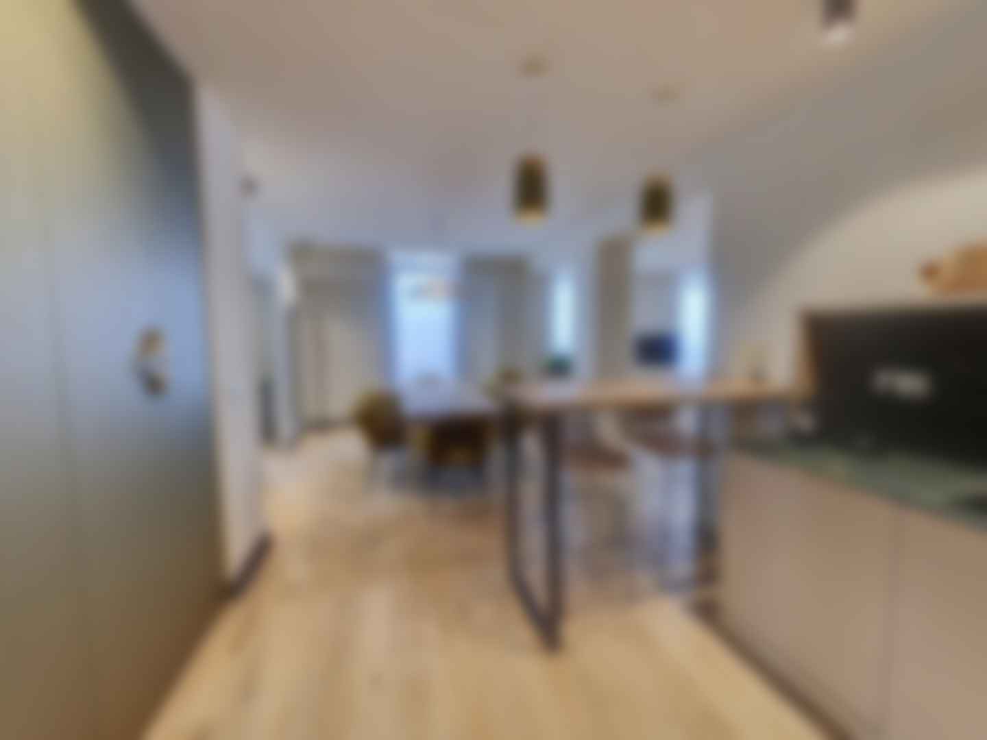 loading blurry tour image