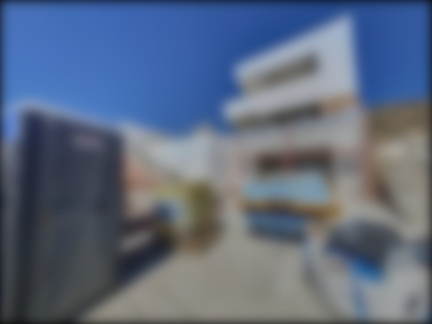 loading blurry tour image